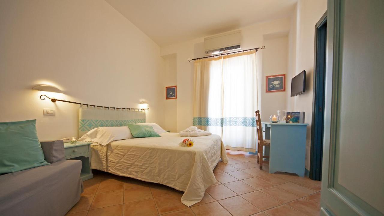 Bue Marino Hotel & Roof Lounge Cala Gonone Ngoại thất bức ảnh