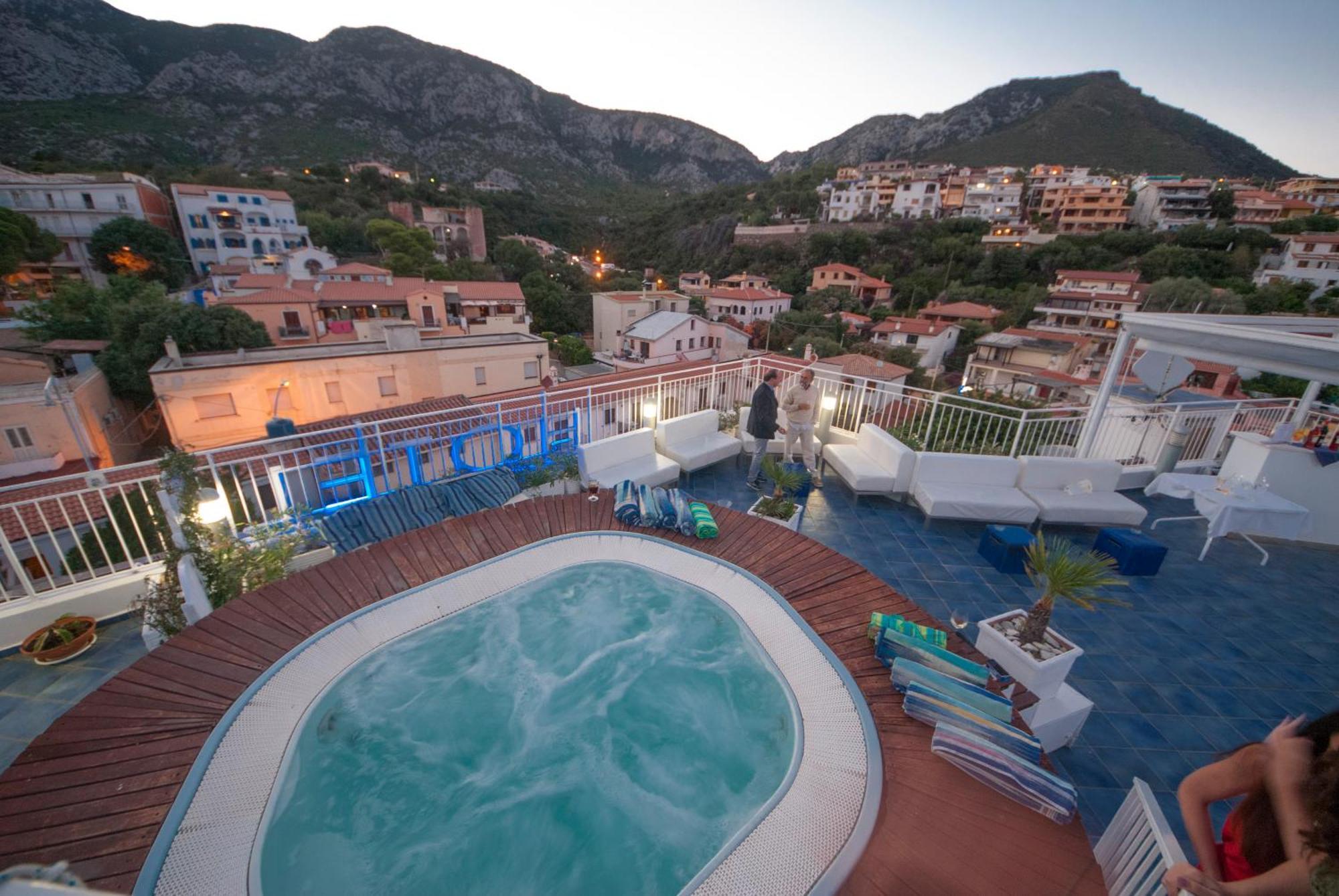 Bue Marino Hotel & Roof Lounge Cala Gonone Ngoại thất bức ảnh