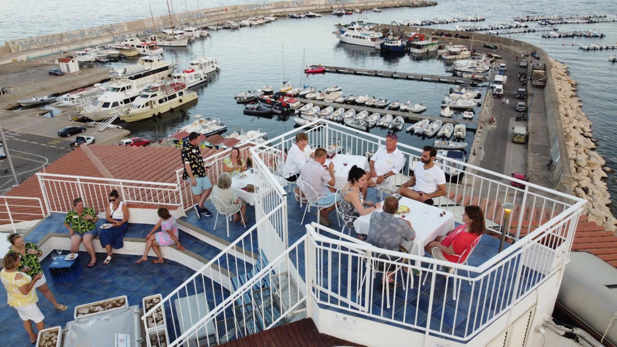 Bue Marino Hotel & Roof Lounge Cala Gonone Ngoại thất bức ảnh