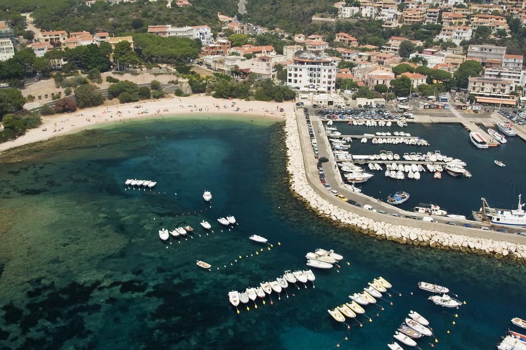 Bue Marino Hotel & Roof Lounge Cala Gonone Ngoại thất bức ảnh