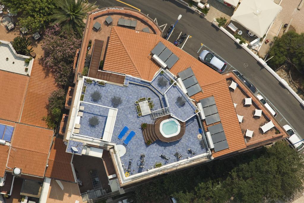 Bue Marino Hotel & Roof Lounge Cala Gonone Ngoại thất bức ảnh
