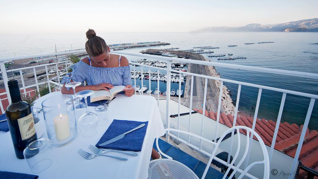 Bue Marino Hotel & Roof Lounge Cala Gonone Ngoại thất bức ảnh